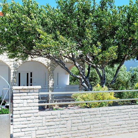 Apartment Danijela Primosten Ngoại thất bức ảnh