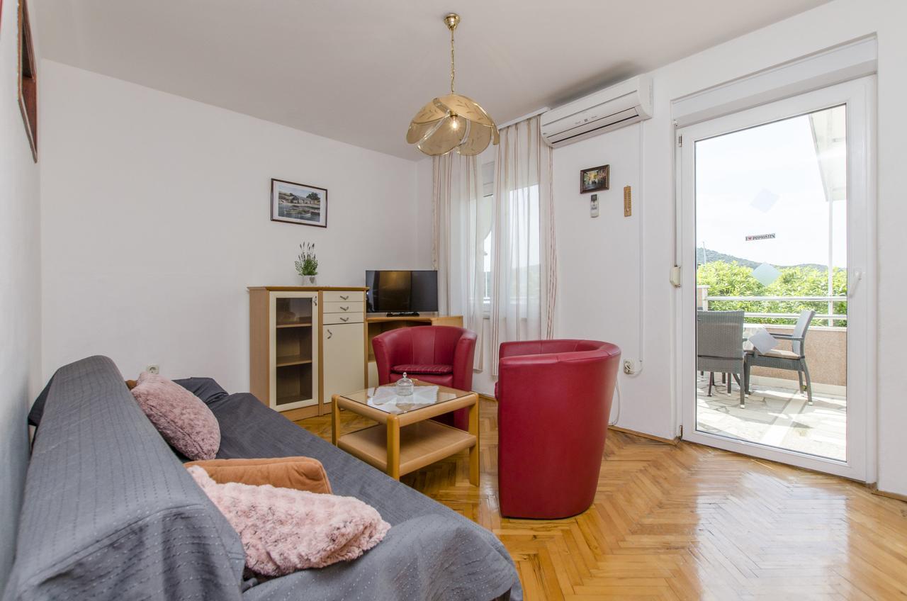 Apartment Danijela Primosten Ngoại thất bức ảnh