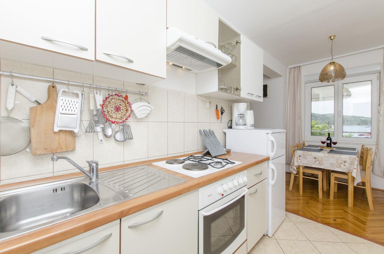 Apartment Danijela Primosten Ngoại thất bức ảnh