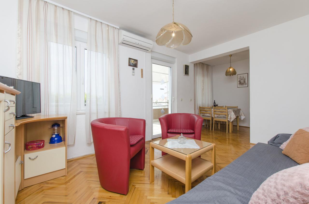 Apartment Danijela Primosten Ngoại thất bức ảnh