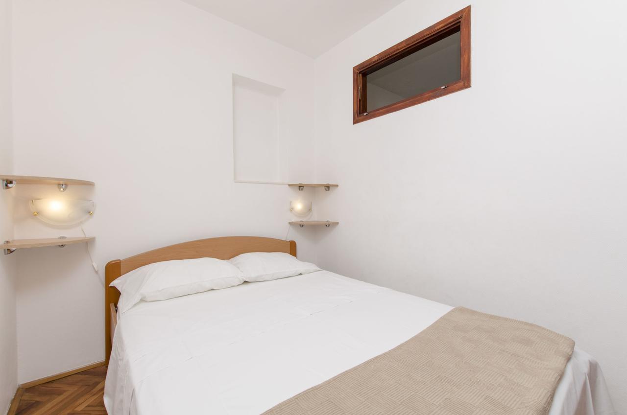Apartment Danijela Primosten Ngoại thất bức ảnh