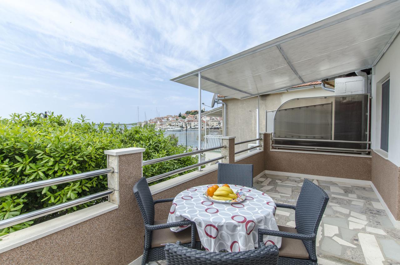 Apartment Danijela Primosten Ngoại thất bức ảnh