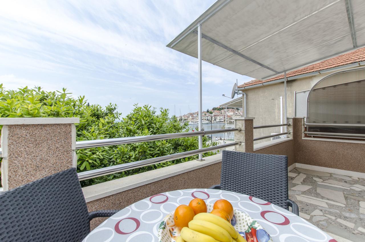 Apartment Danijela Primosten Ngoại thất bức ảnh